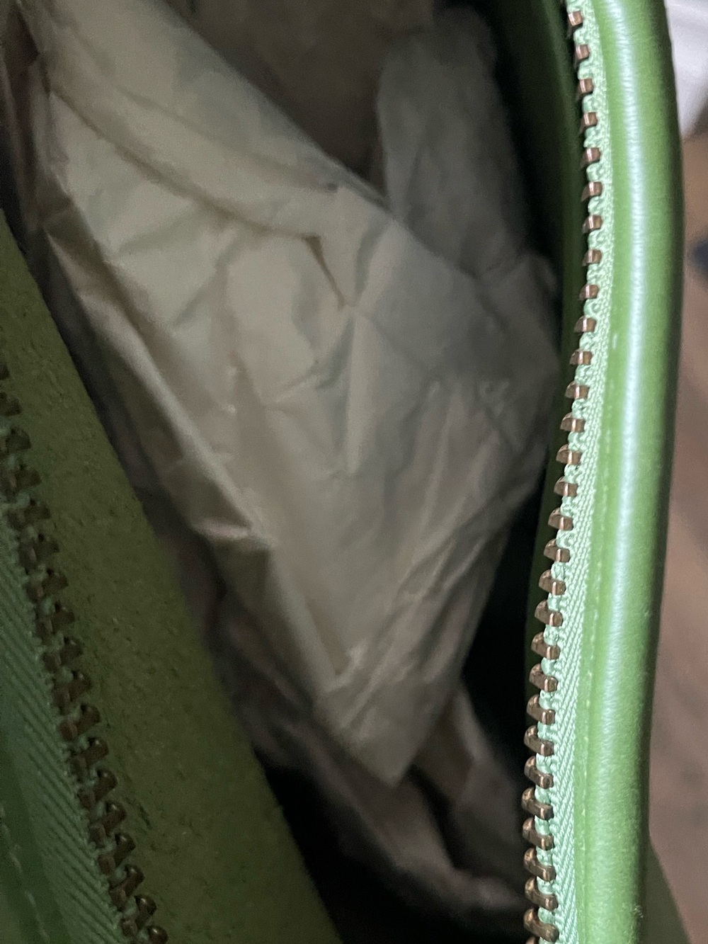 Green Leather Shoulder Bucket Bag NWT - Picture 4 of 6